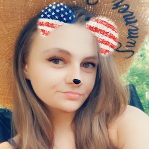 Meet your Posher, Melanie